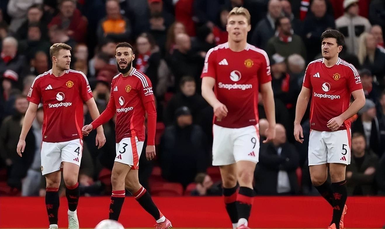 面对安东内拉的爱情拥抱，梅西也无比娇羞！