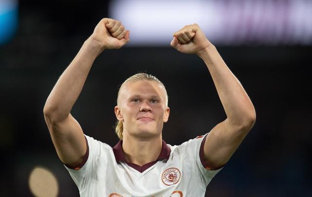 赵嘉仁吊球篮下 胡金秋上篮打成并加罚