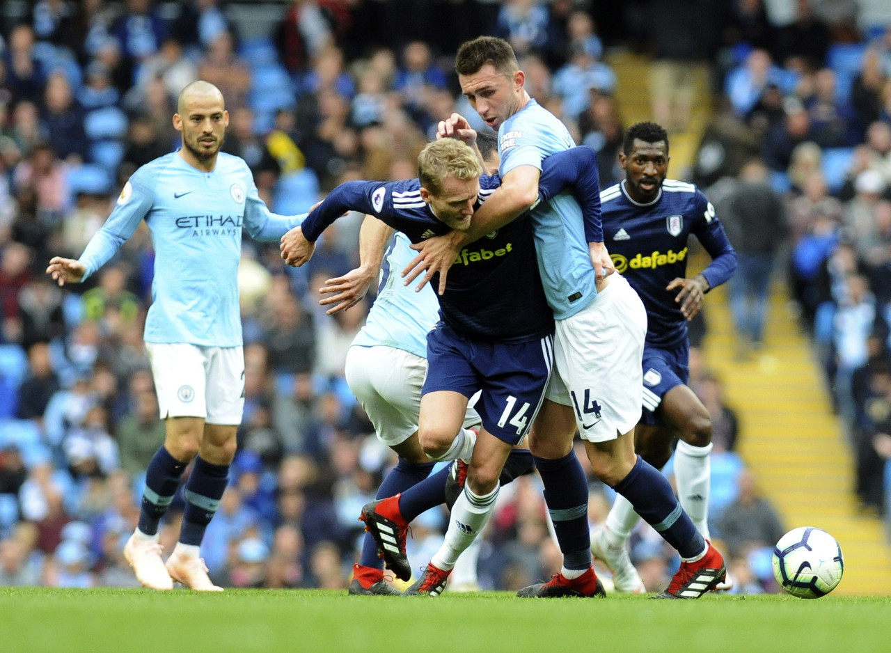 羽毛球天王杯国际公开赛激情开赛