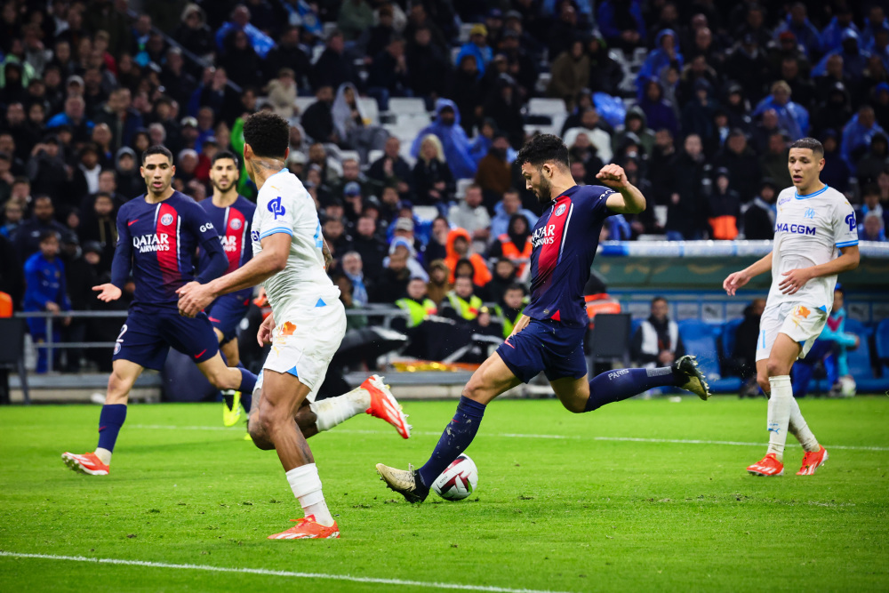 4000万边锋归队+15岁天才雪藏！曼联全阵战曼城，能破3球惨败魔咒